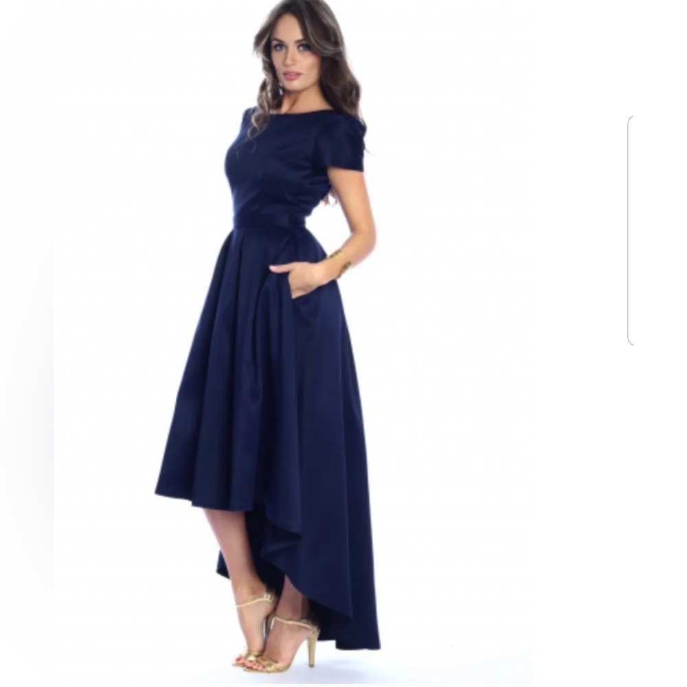 Wolf & Badger Elegant Navy Blue High-Low Dress